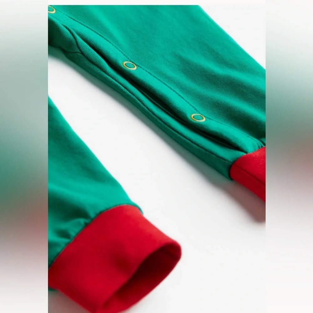 Elf pajamas - Picture 2 of 4